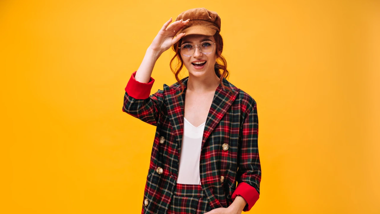 Transforming Outfits with Statement Pieces