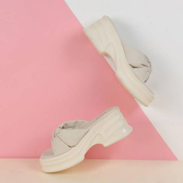 Women Casual Sandal - Image 3
