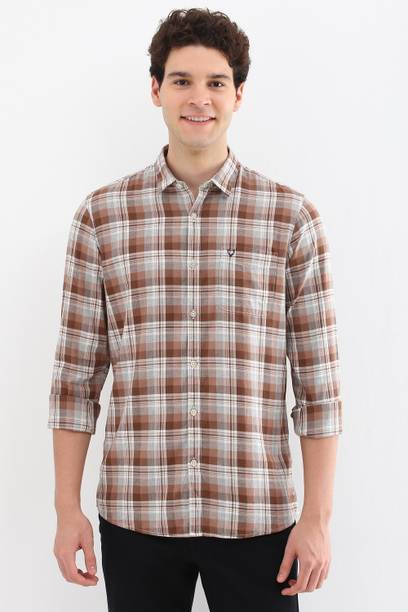 Men Comfort Fit Fit Checkered Spread Collar Casual Shirt