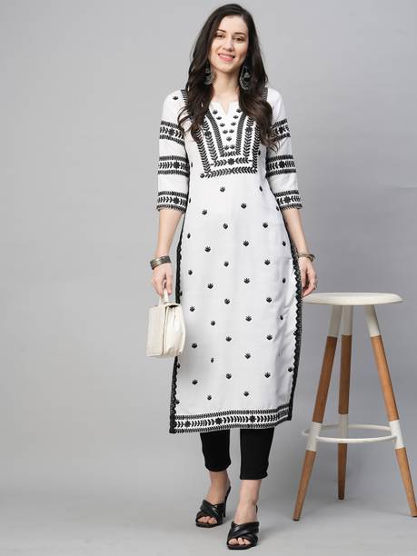 Women Embroidered Cotton Blend Straight Kurta