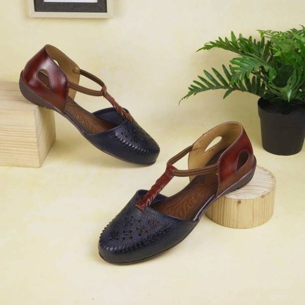 Women Flats Sandal - Image 2