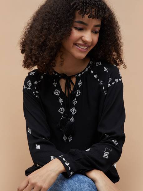 Casual Regular Sleeves Embroidered Women Black Top