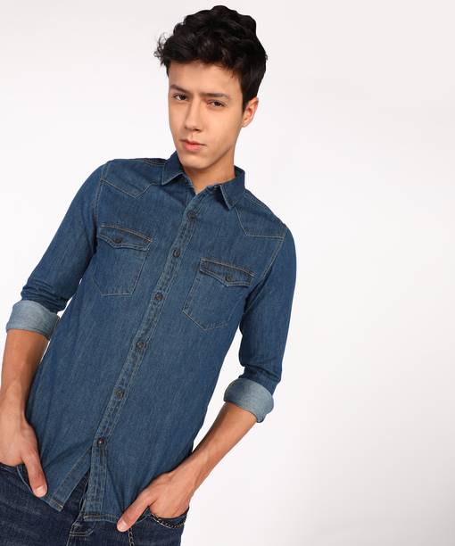 Men Slim Fit Solid Spread Collar Casual Shirt