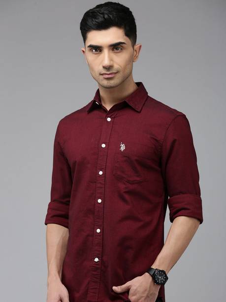 Men Tailored Fit Solid Cut Away Collar Casual Shirt