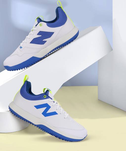 4020 Cricket Shoes For Men