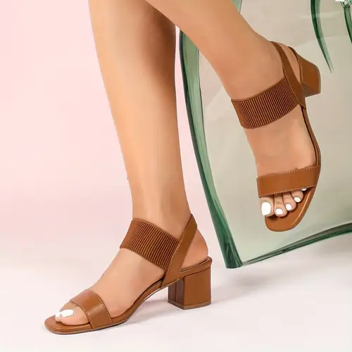 Women’s Chunky Heel Shoes - Solid Color, Minimalist Design, Round