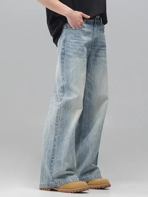 Men’s Light Wash Blue Jeans - Classic Straight-Leg Relaxed Fit